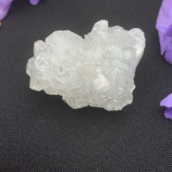 🌺Apophyllite cat shaped natural crystal. Zeolite - Picture 6 of 10